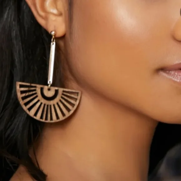Boho Wooden Fan Earrings Metal Bar Drops From Post Earring - Picture 6 of 9